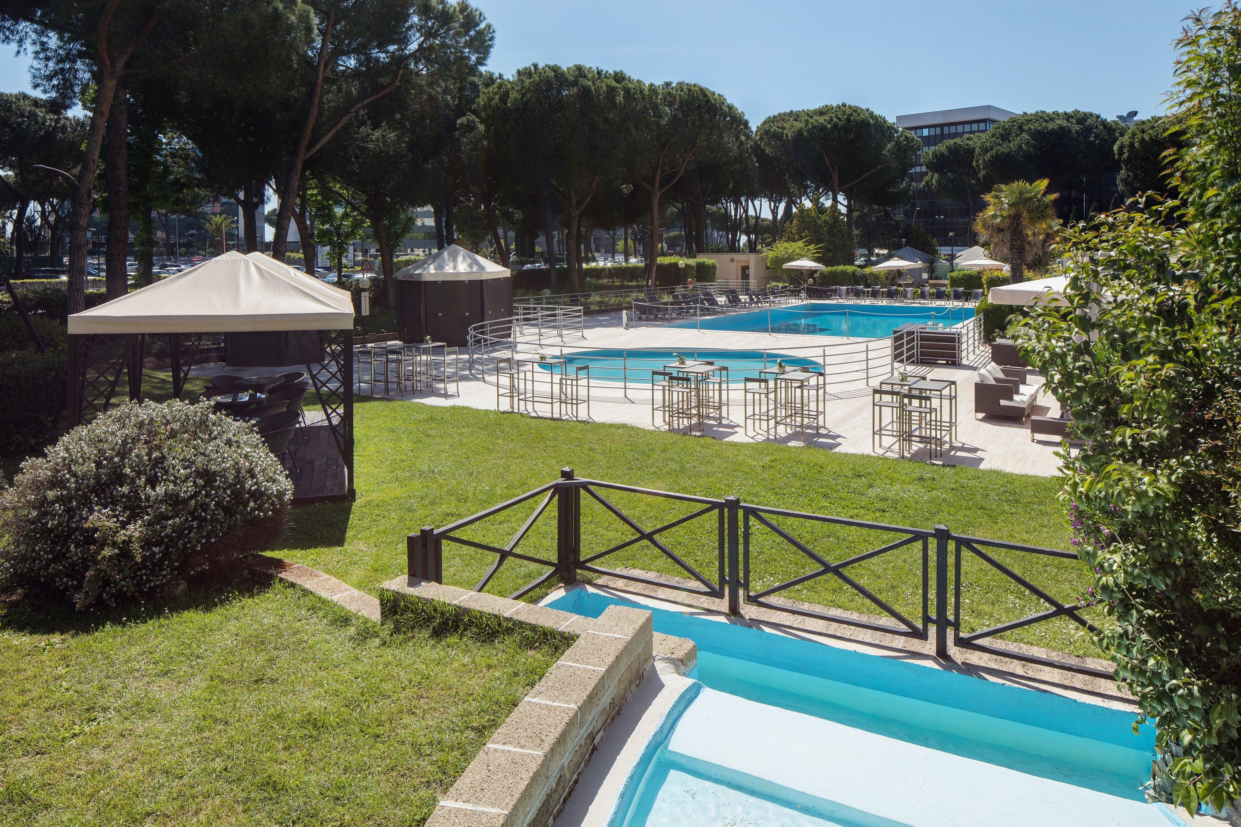Holiday Inn Rome - Eur Parco Dei Medici, An Ihg Hotel Экстерьер фото