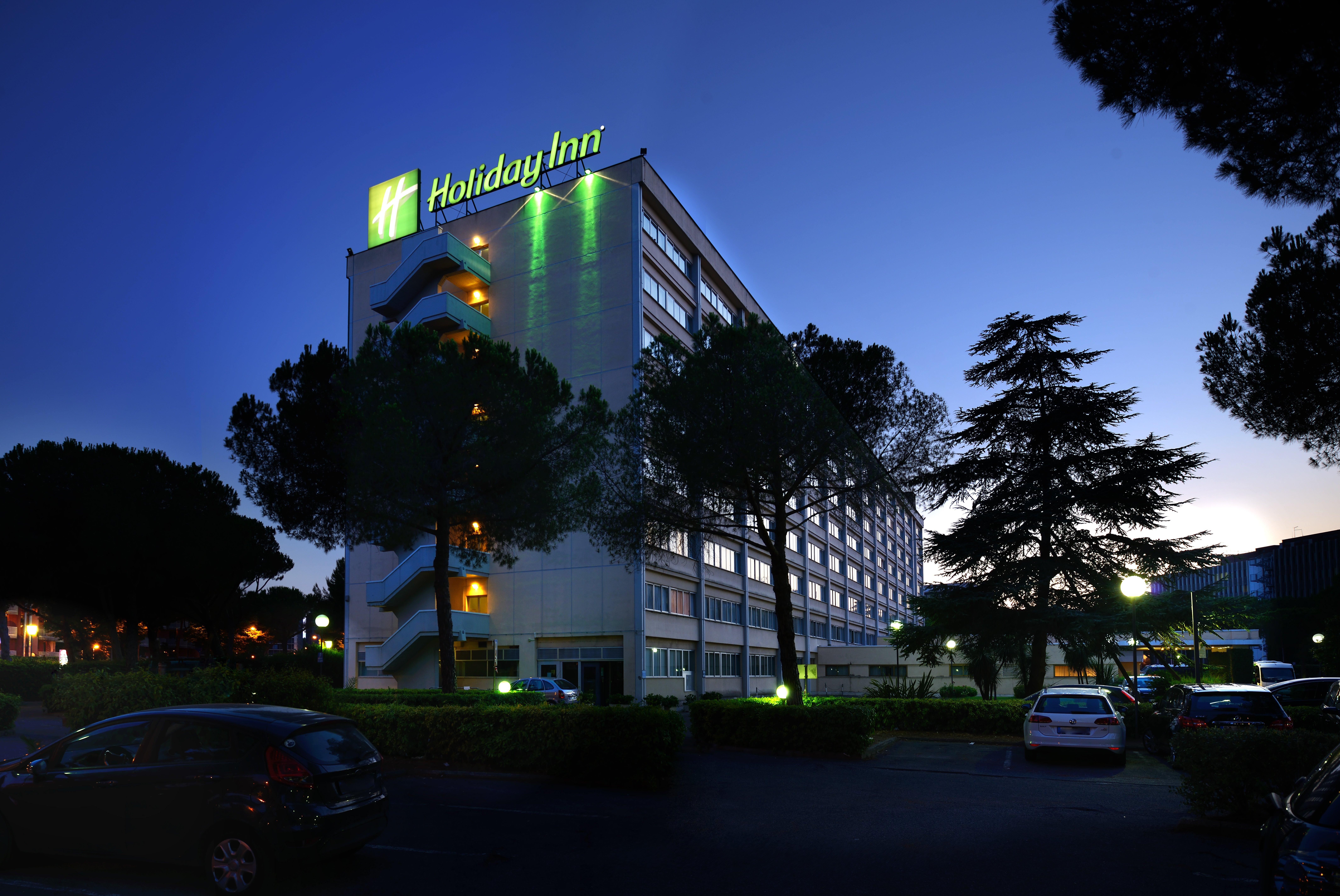 Holiday Inn Rome - Eur Parco Dei Medici, An Ihg Hotel Экстерьер фото